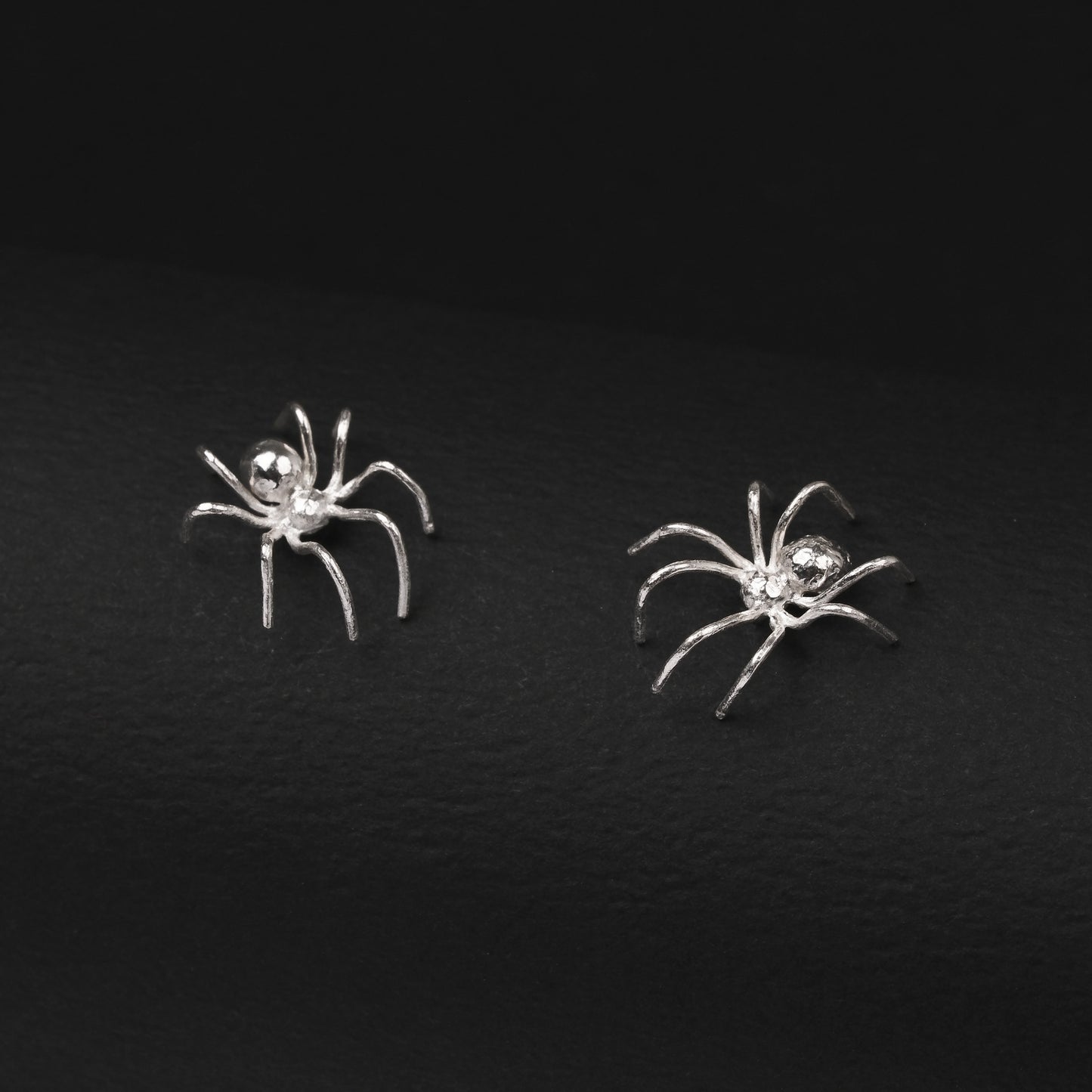 言成金工坊| Spider Earring 蜘蛛耳針 Studs