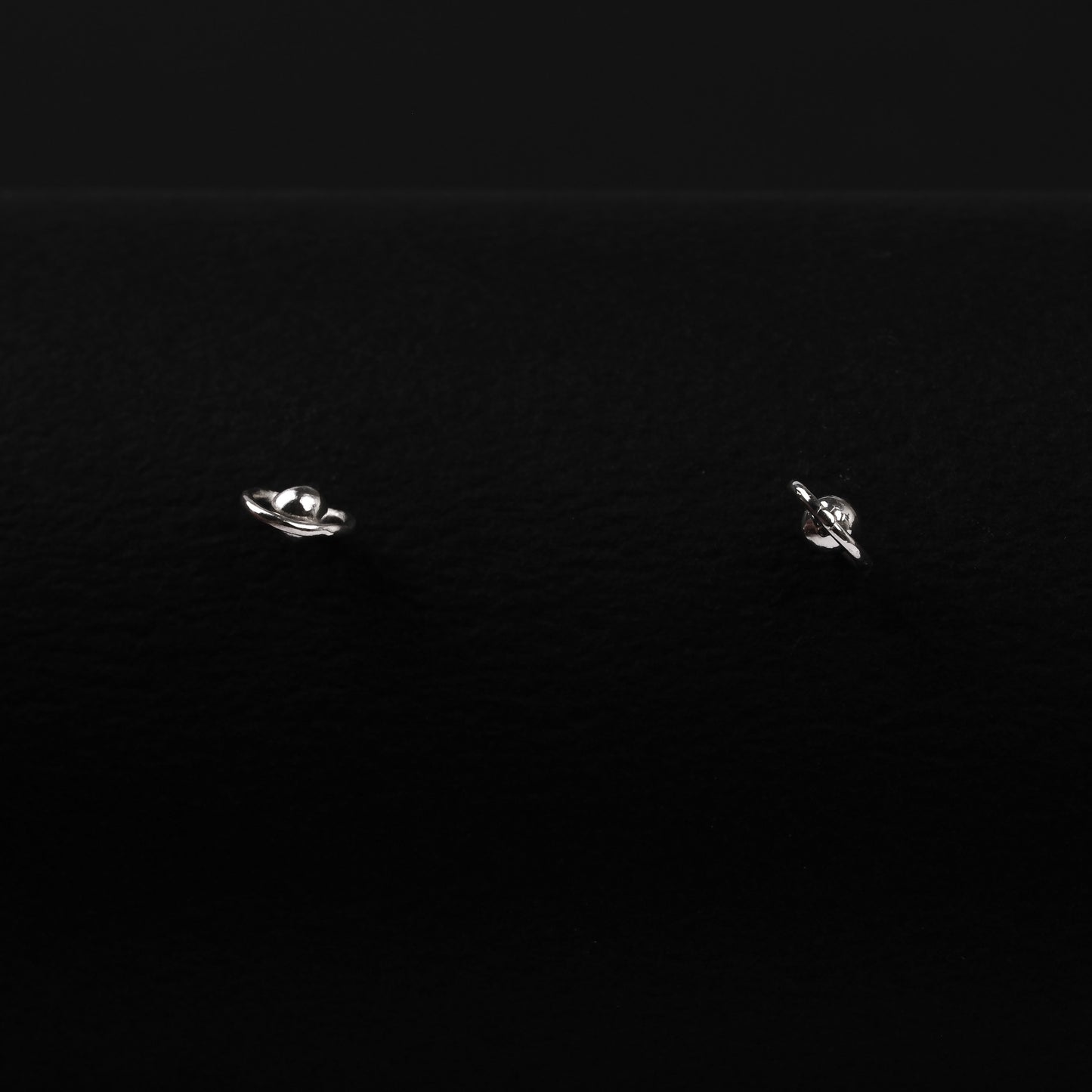言成金工坊| Saturn Earring 土星耳環