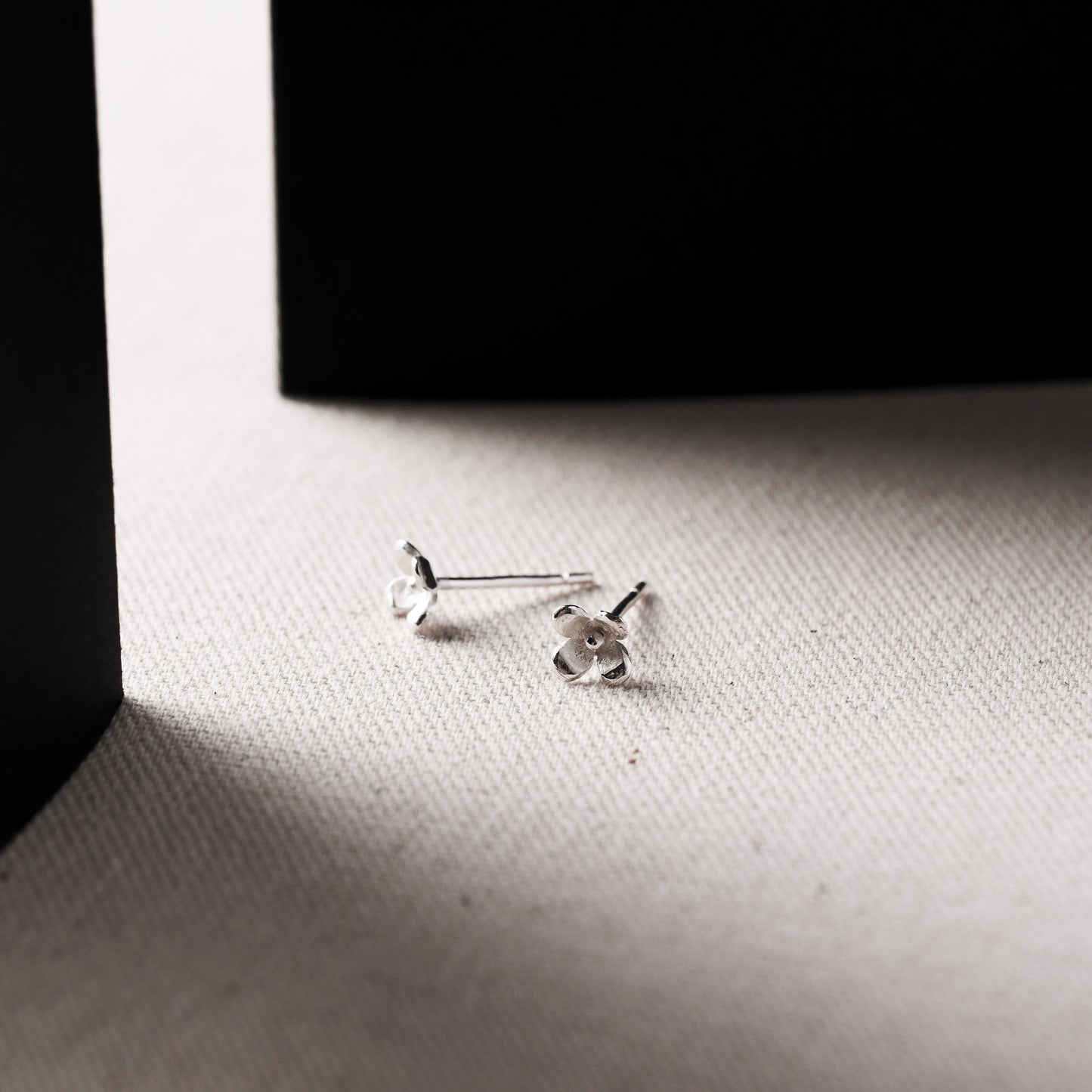 言成金工坊| Flower Earring 小花耳環