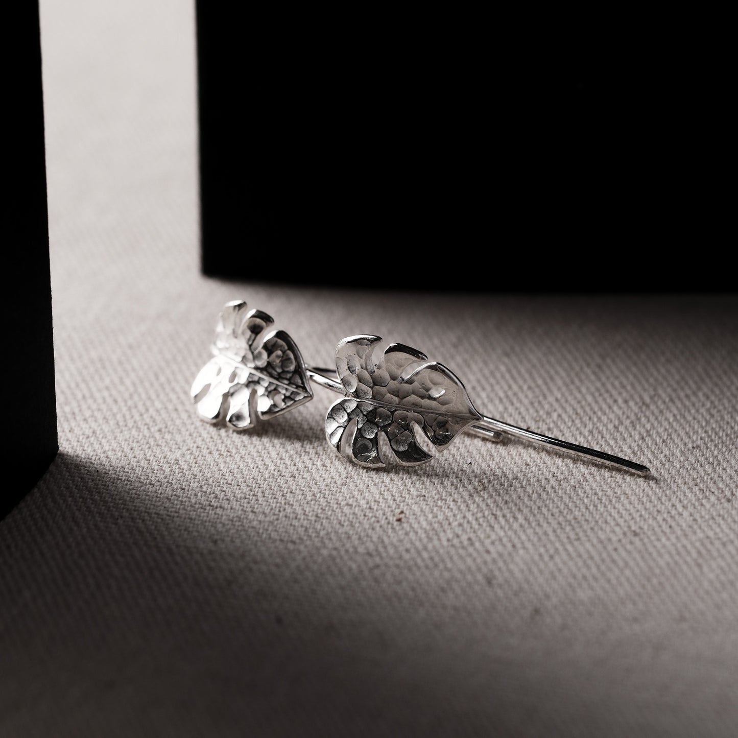 言成金工坊| Monstera Earring 龜背芋耳環