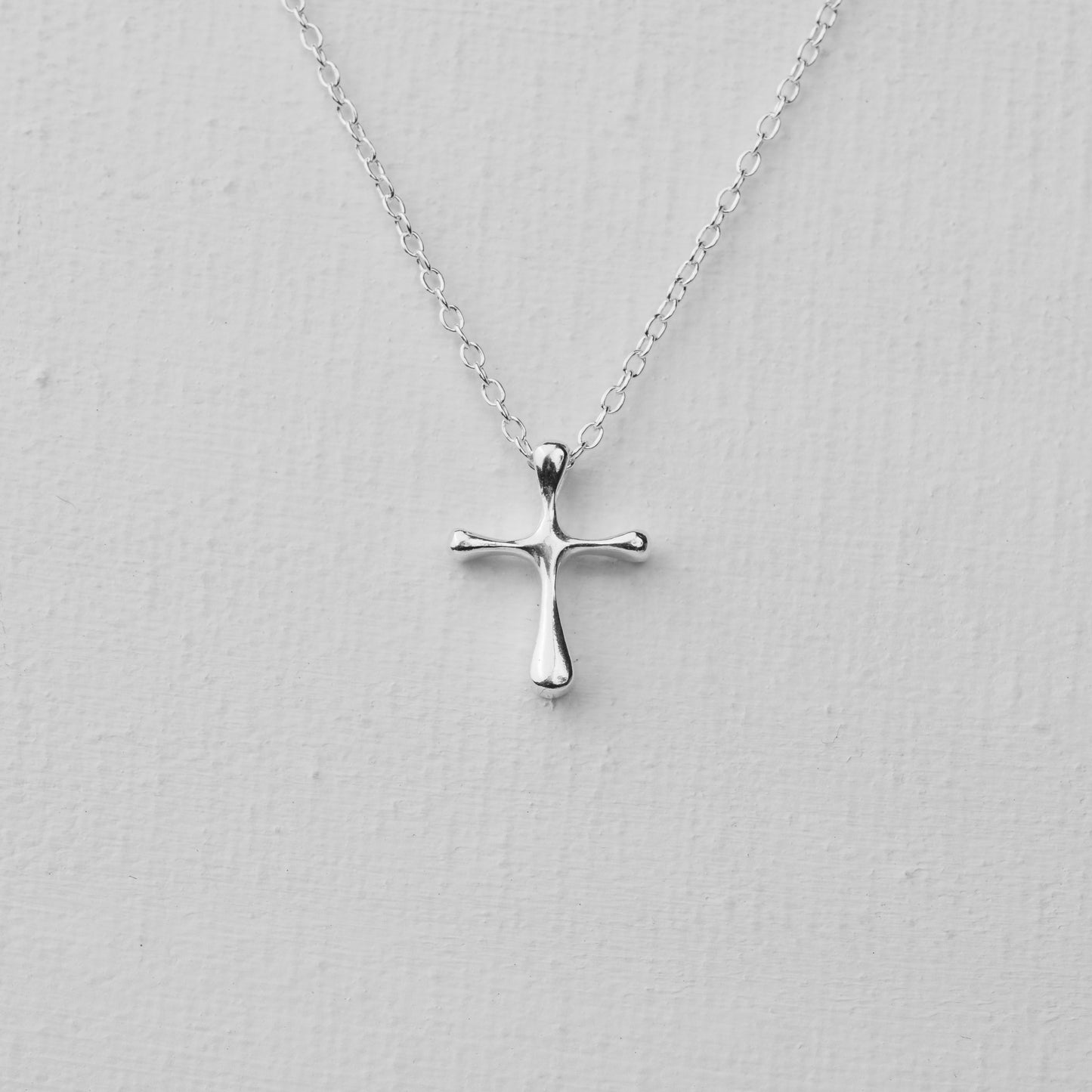 言成金工坊| Round Cross Necklace 圓十字架項鍊